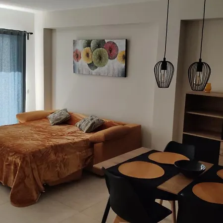 Apartamento Con Encanto En La Playa Del Arenal De *