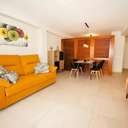 Apartamento Con Encanto En La Playa Del Arenal De Apartment