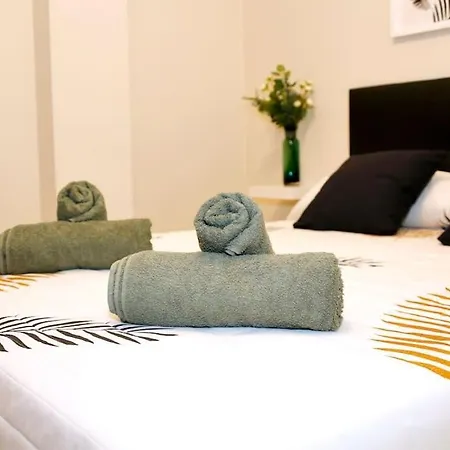 Apartamento Con Encanto En La Playa Del Arenal De Apartment